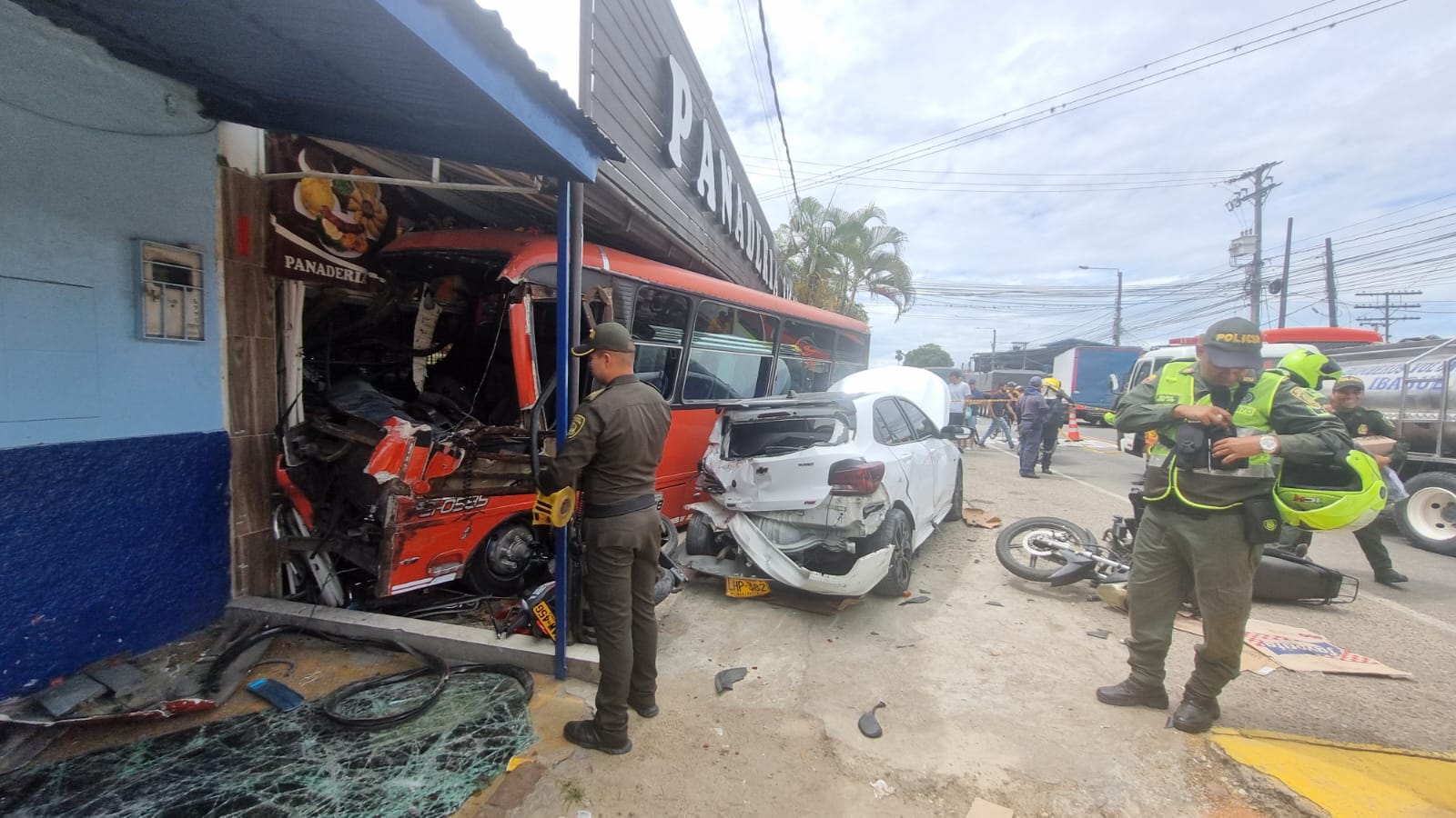 Este Hombre Se Salv De Milagro En El Accidente De La Buseta En Picale A