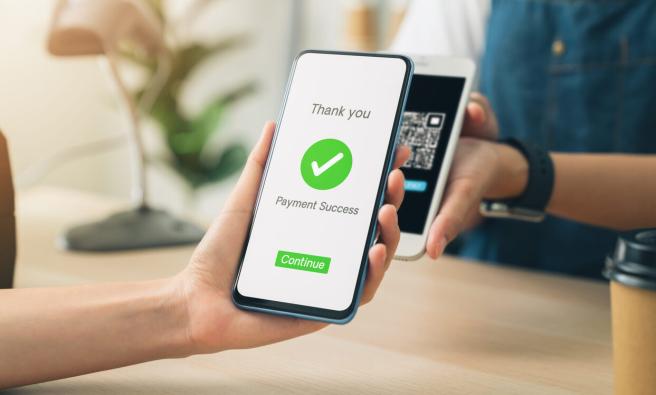 Este tipo de medidas desincentiva la adopción tecnológica, la formalización y la inclusión financiera, además de encarecer la digitalización de miles de micro y pequeñas empresas que aún no aceptan pagos digitales debido a sus altos costos fiscales.