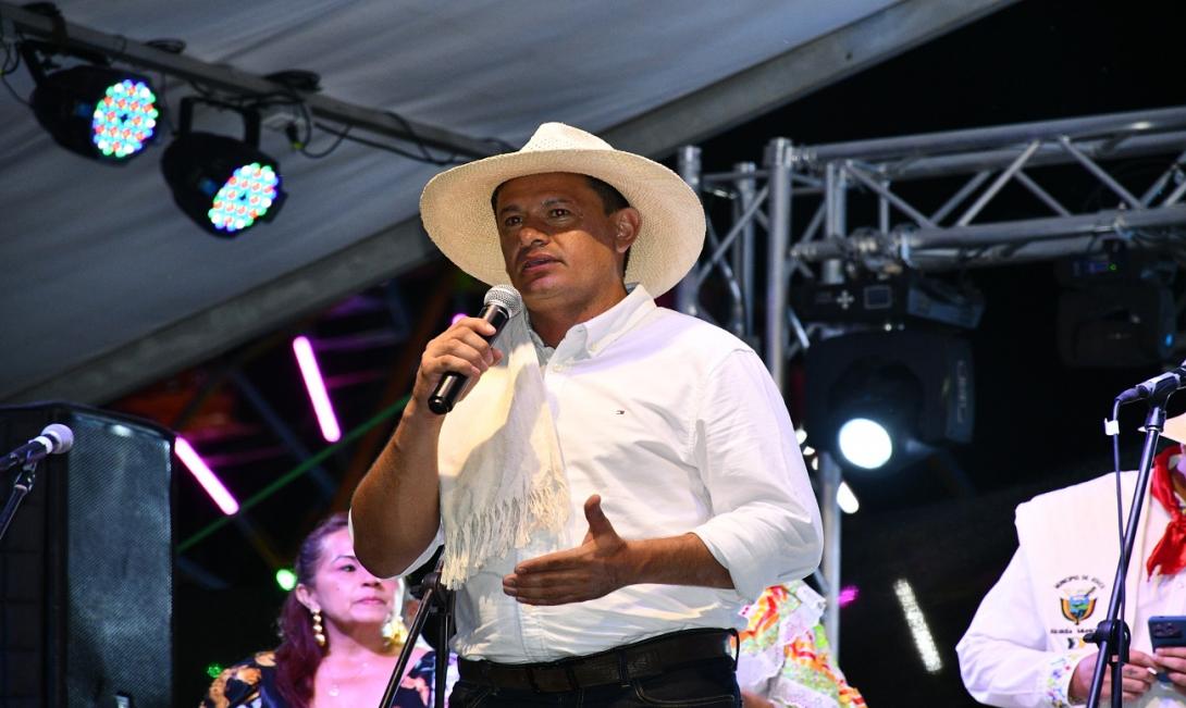 Héctor Fabio Muñoz Briñez alcalde de Ataco 2024 junio 17.