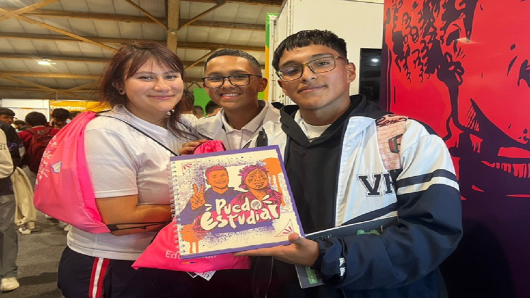 Porgranas del Gobiero para llegara la educación superior s everán en Expoestudiante.