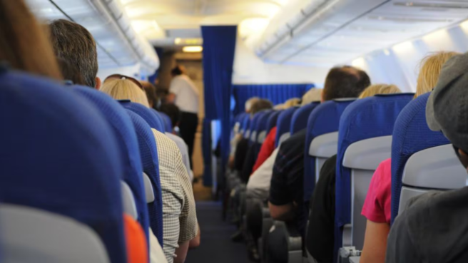 pasajeros agresivos ponen en peligo la seguridad aérea