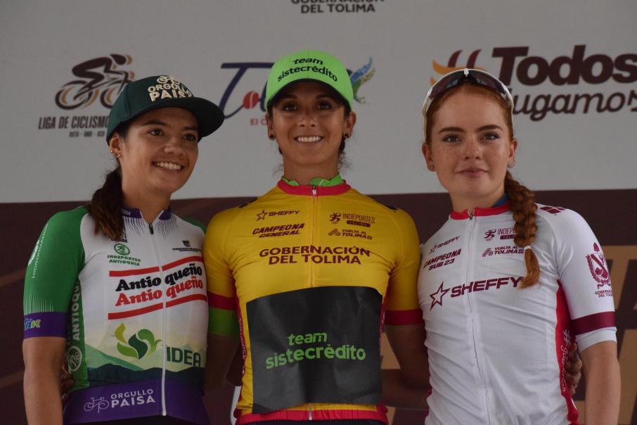 podio de la Vuelta al Tolima 2025 femenina