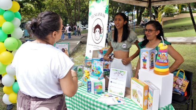 Feria mujeres emprendedoras de Unibagué