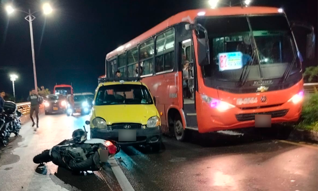 accidente-vehiculos-puente-80.png