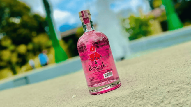 Aguardiente Rosado