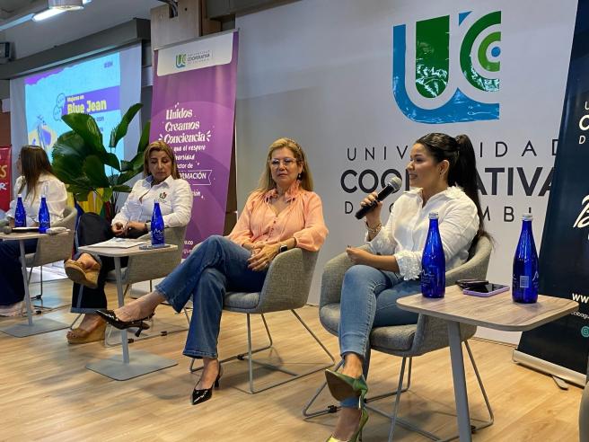 Conversatorio en la Universidad Cooperativa de Colombia