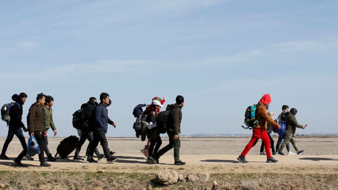 Personas caminando 