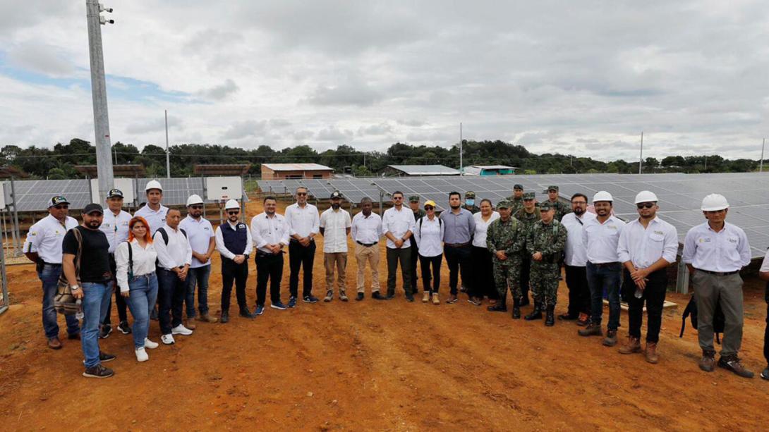 El Gobierno entregó en Cumaribo la central de generación de energía híbrida más grande en Zonas No Interconectadas de Colombia.