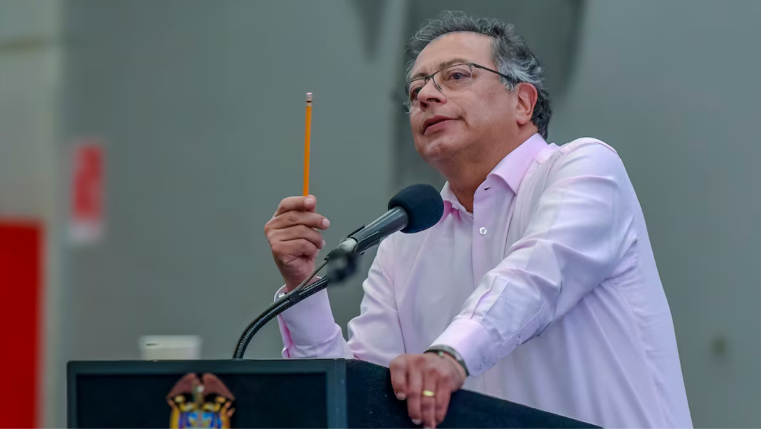 No sale bien calificado el presidente Gustavo Petro en las Encuestas