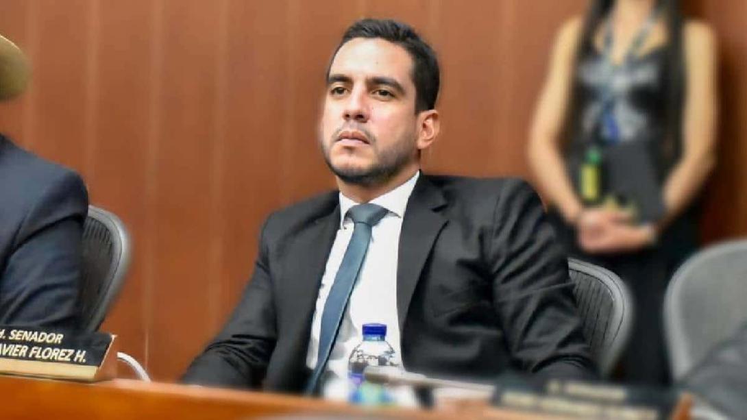 Alex Florez, senador