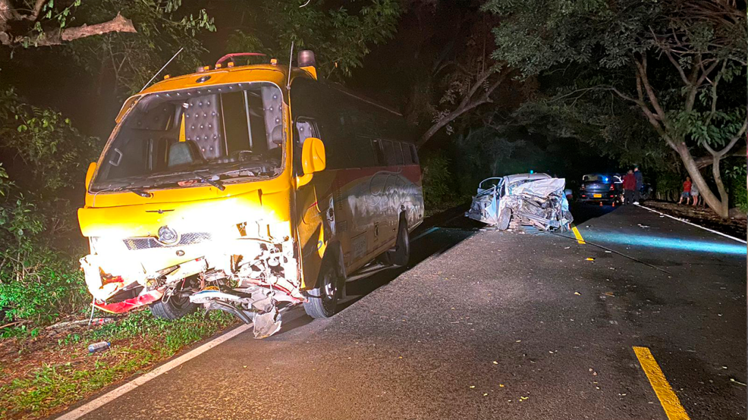 Accidente cruce cambao