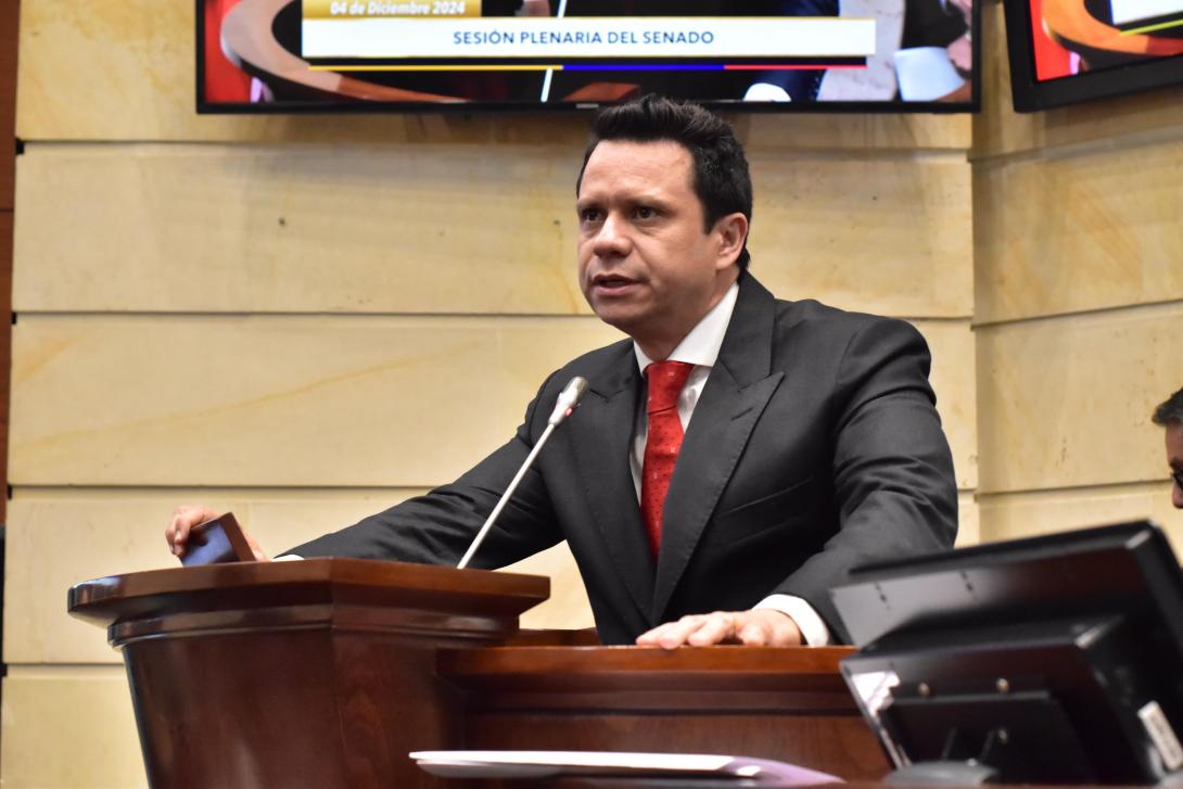 Diego Alejandro González, nuevo secretario general del Senado.