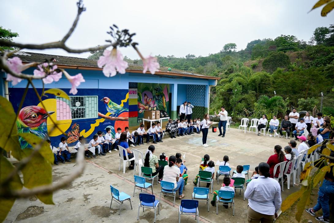 fachada de una de las instituciones educativas de zona rural de Ibagué