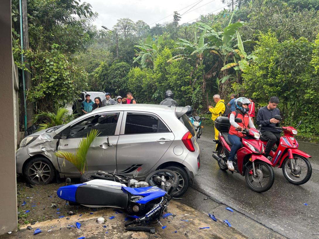 accidente de tránsito en el Cañón del Combeima